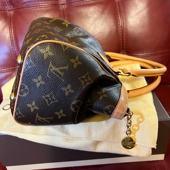 Louis Vuitton Monogram Tivoli PM handbag - Picture 10 of 17